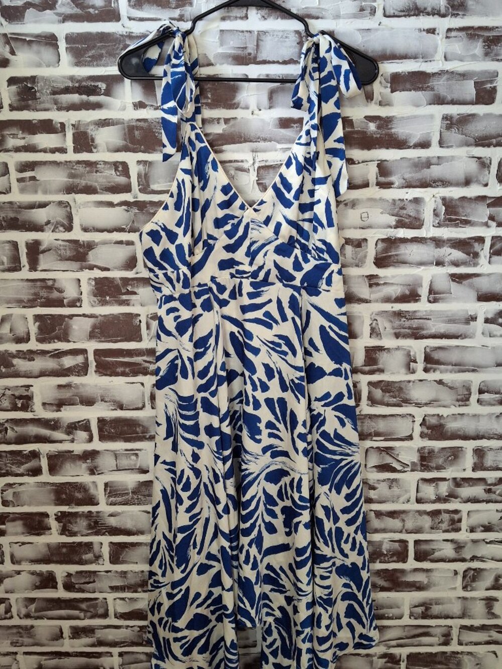 New Alexis Target XL Sleeveless Dress Summer Asymmetrical Blue White Botanical
